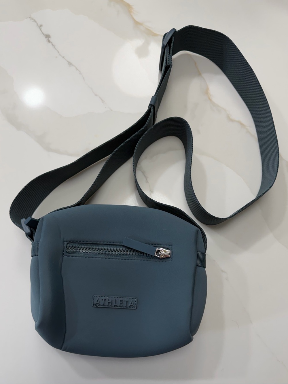 • Athleta Diem Bag •